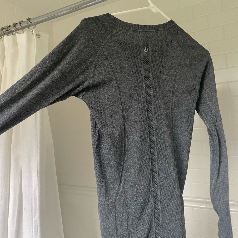 Lululemon Swiftly Tech Longsleeve Heather Grey - Picture 3 of 4